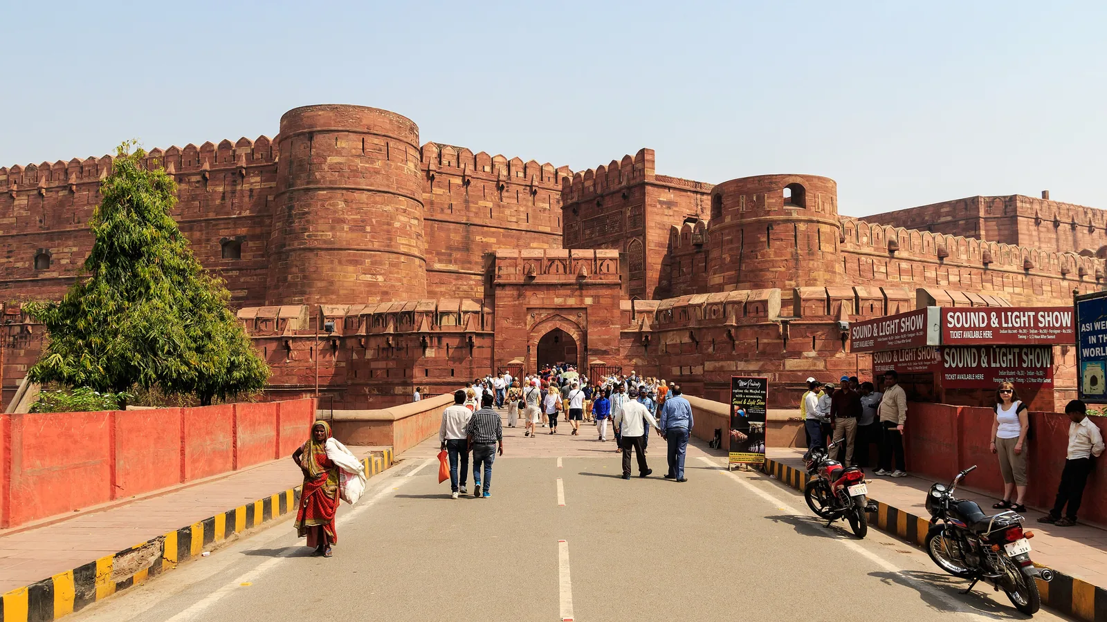 Agra Fort & Fatehpur Sikri