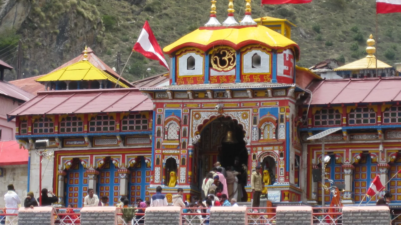 Joshimath — Badrinath Darshan & Mana Village
