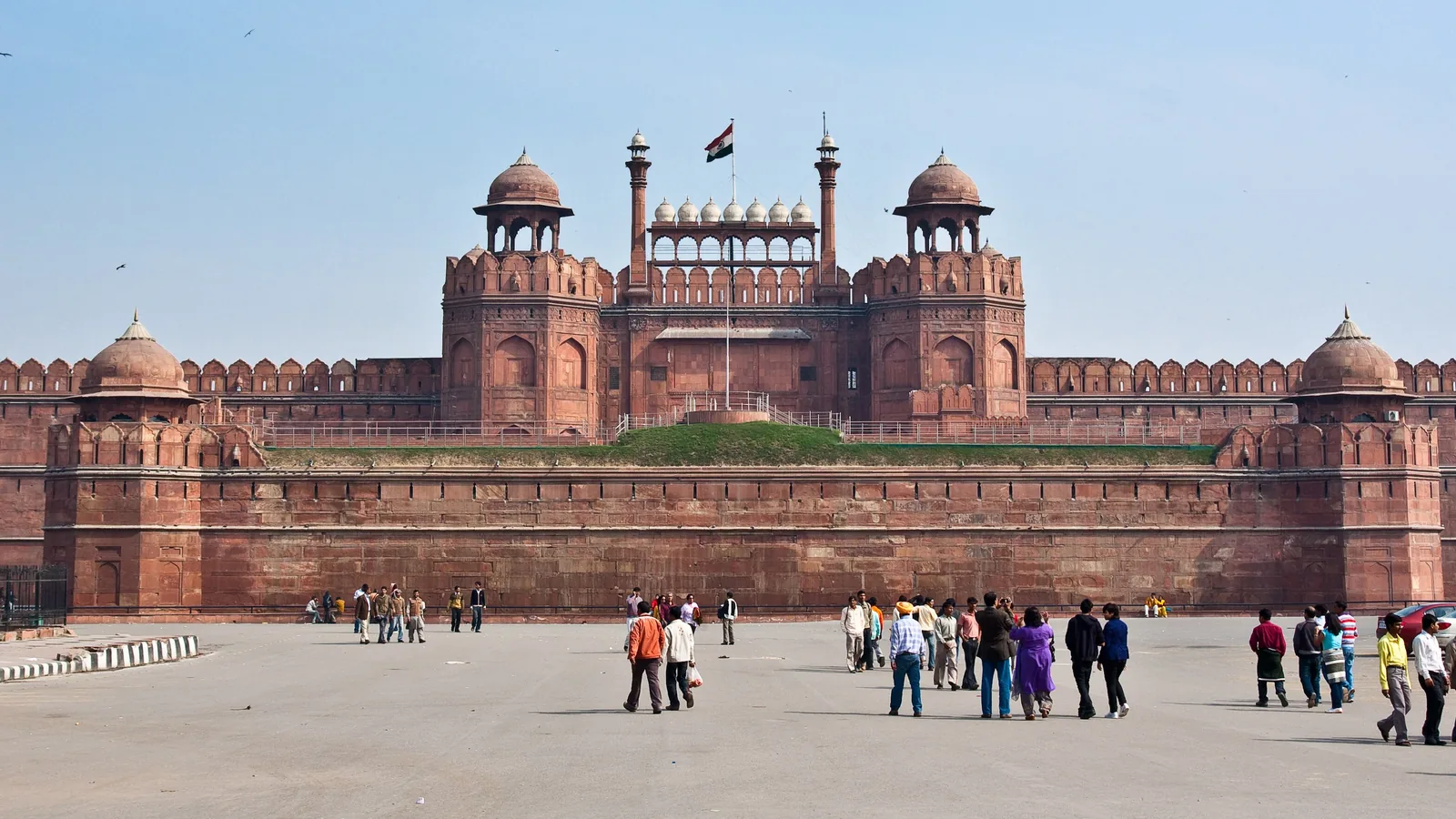 Delhi Arrival — Red Fort & Qutub Minar