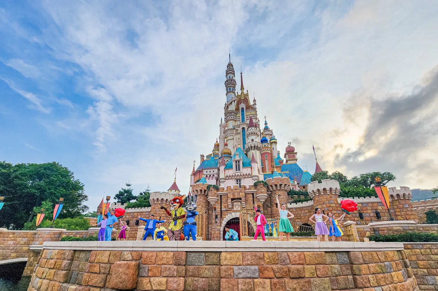 Hong Kong & Disneyland Family