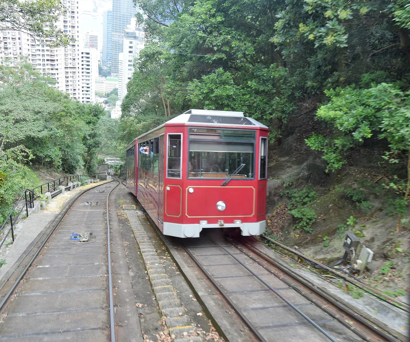 Hong Kong Essentials - 4 Nights photo 2