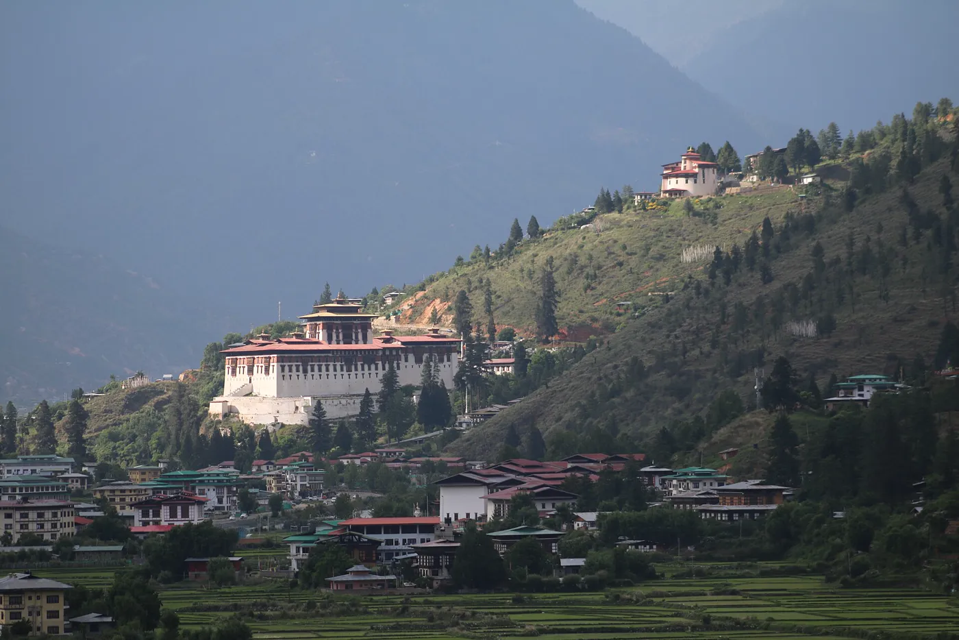 Arrive Paro - Drive to Thimphu