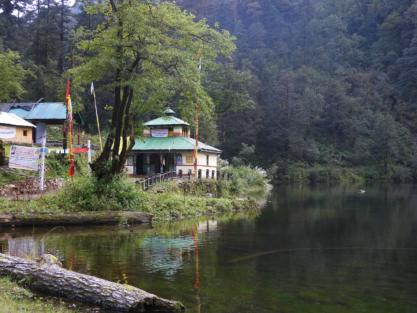 Dodital Lake Trek photo 2