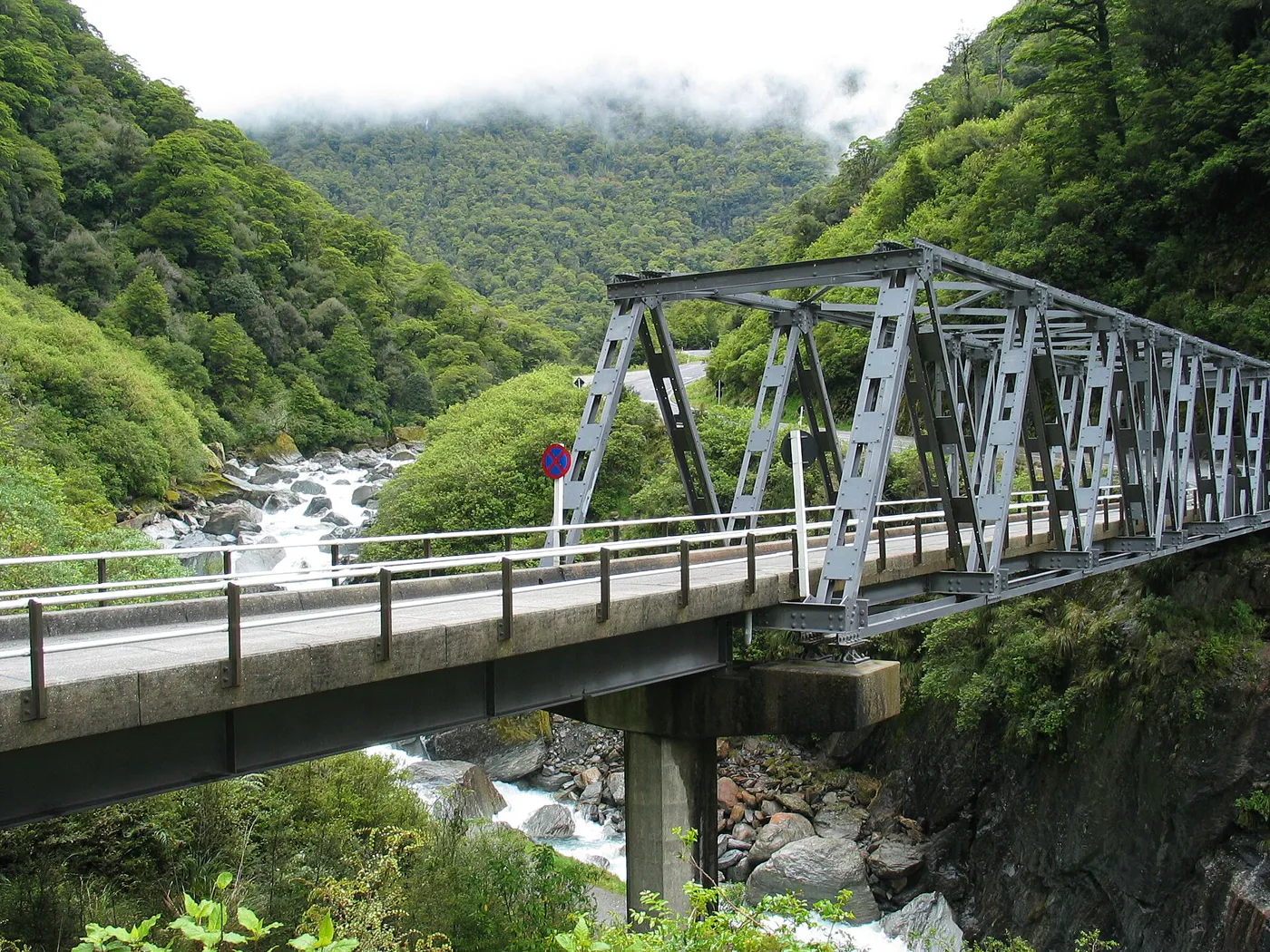 South Island Scenic photo 3