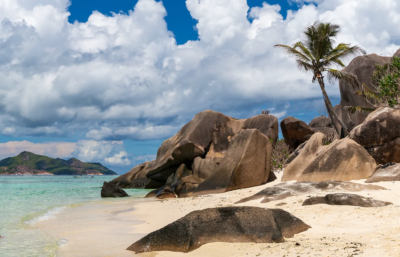 Praslin & La Digue Honeymoon