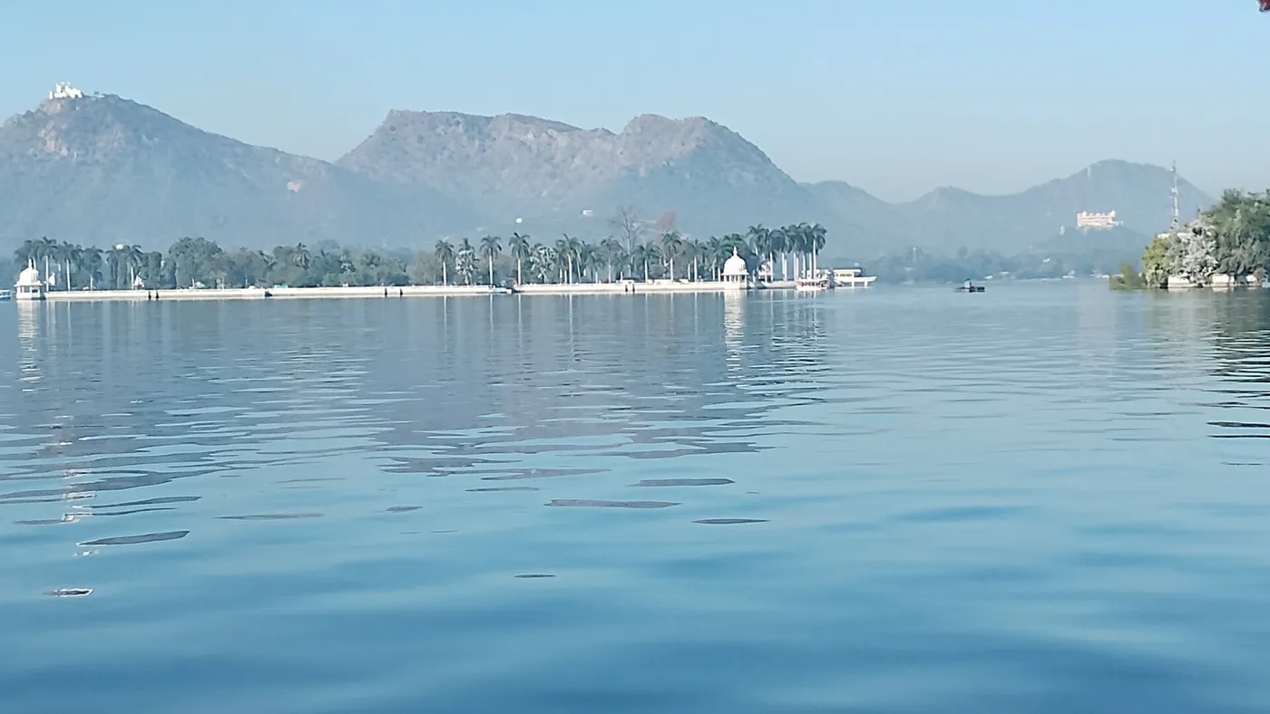 Rajasthan Lakes & Hills - Mount Abu, Udaipur, Jawai & Kumbhalgarh photo 4