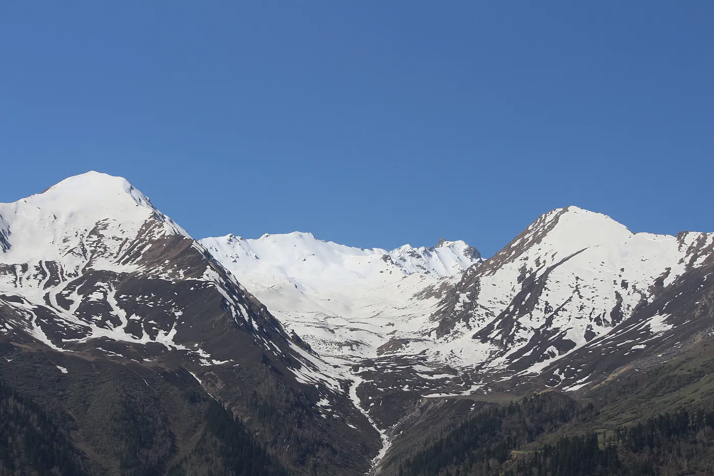 Baraadsar Lake Trek photo 3